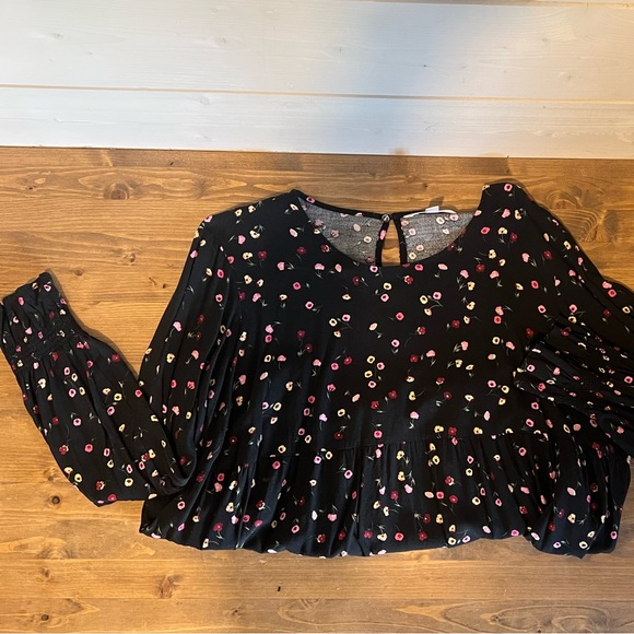 Black floral long sleeve | XL - Picture 3 of 4